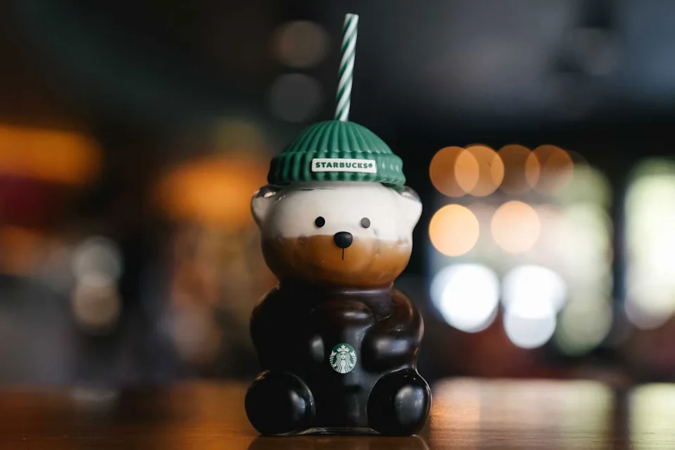 Starbucks Bearista cup trend